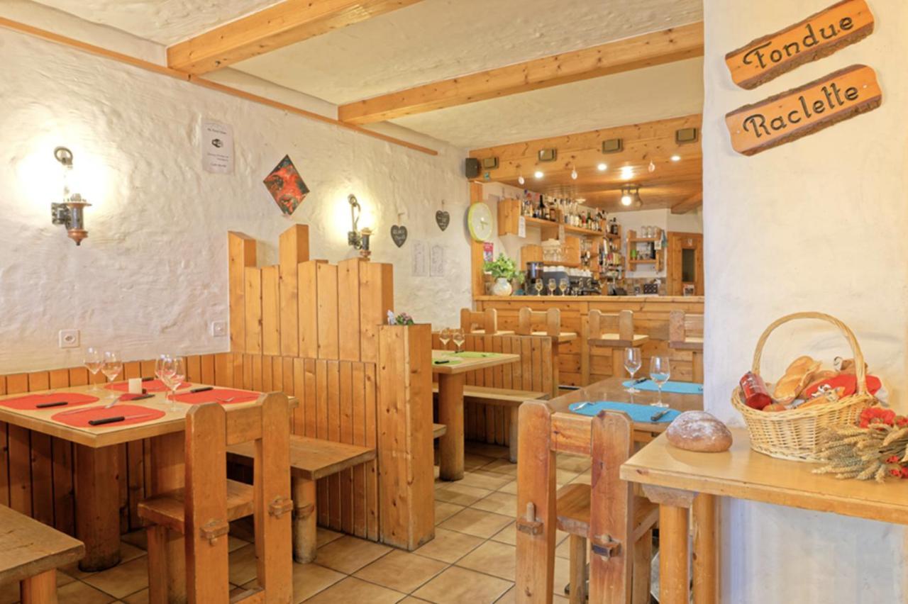 Petit Velan - Coworking & Coliving Hostel บูร์ก-แซ็งต์-ปิแอร์ ภายนอก รูปภาพ